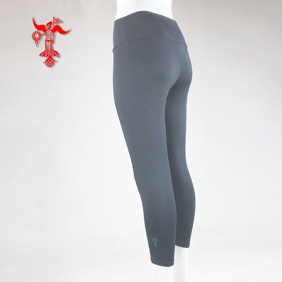Della Penna Fashion solid charcoal grey capri leggings - Picture 3 of 5